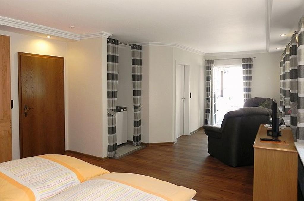 Gaestehaus Freimuth Mesenich Extérieur photo
