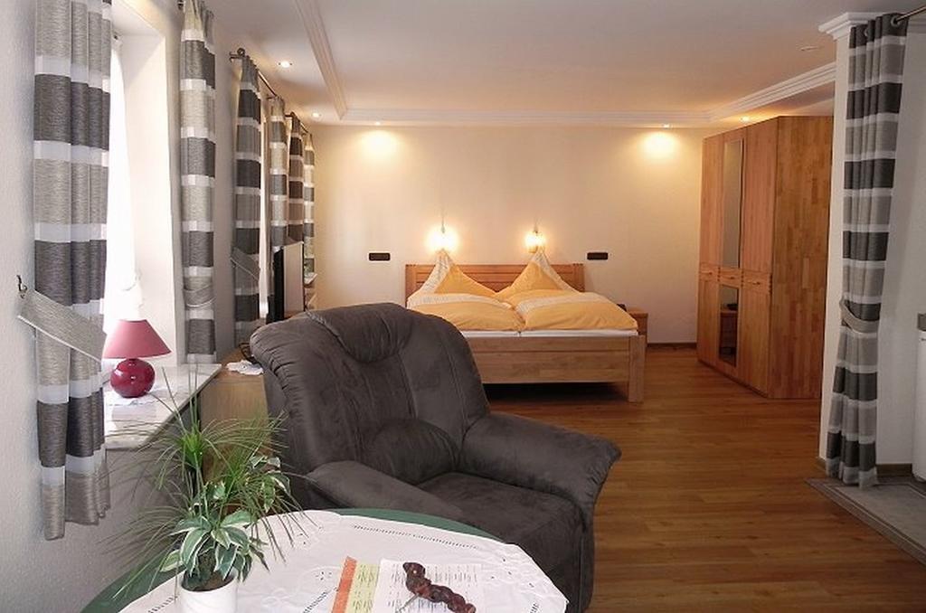 Gaestehaus Freimuth Mesenich Extérieur photo