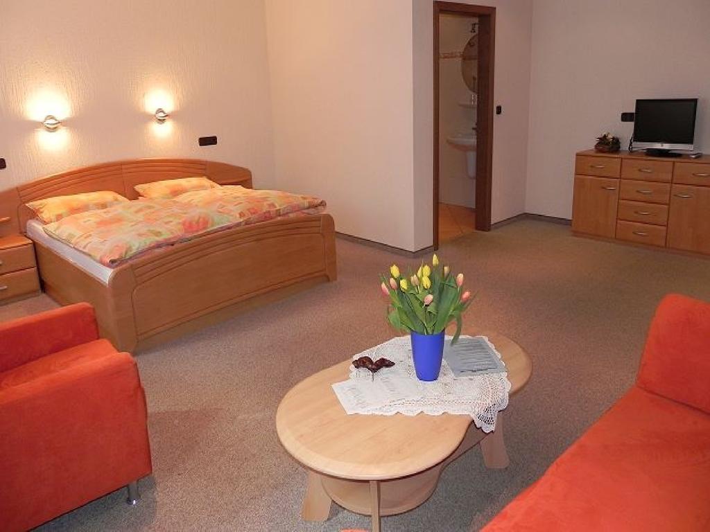 Gaestehaus Freimuth Mesenich Chambre photo